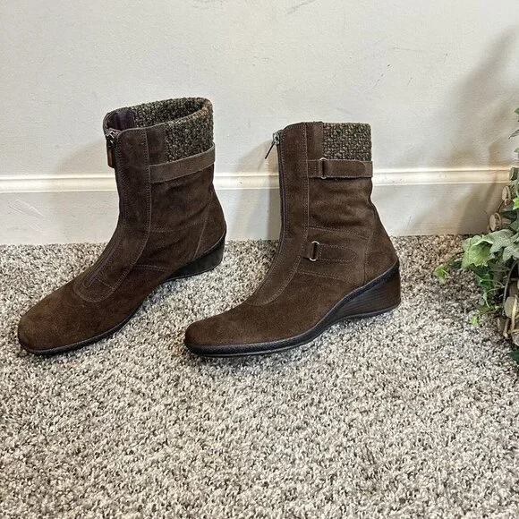 Aquatalia | Shoes | Aquatalia Weatherproof Boots Brown Suede  display picture 3